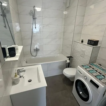 Apartamento Sunlight - Free Parking & Balcony