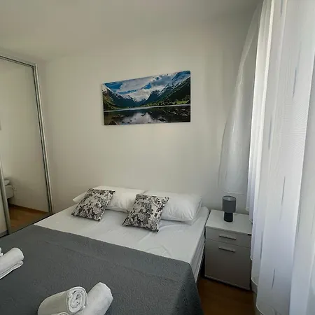 Apartamento Sunlight - Free Parking & Balcony Zadar