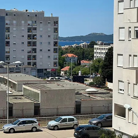 Sunlight - Free Parking & Balcony Apartamento Zadar