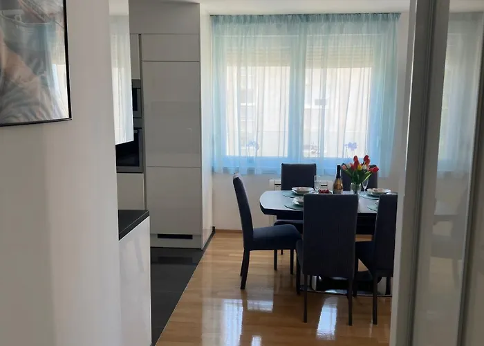Appartamento Sunlight - Free Parking & Balcony *