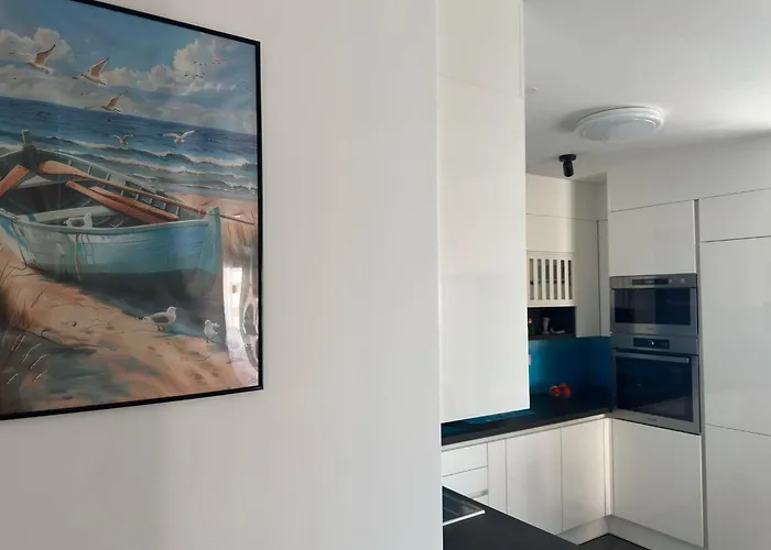 Sunlight - Free Parking & Balcony Appartamento Zara