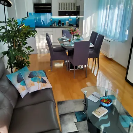 Apartament Sunlight - Free Parking & Balcony
